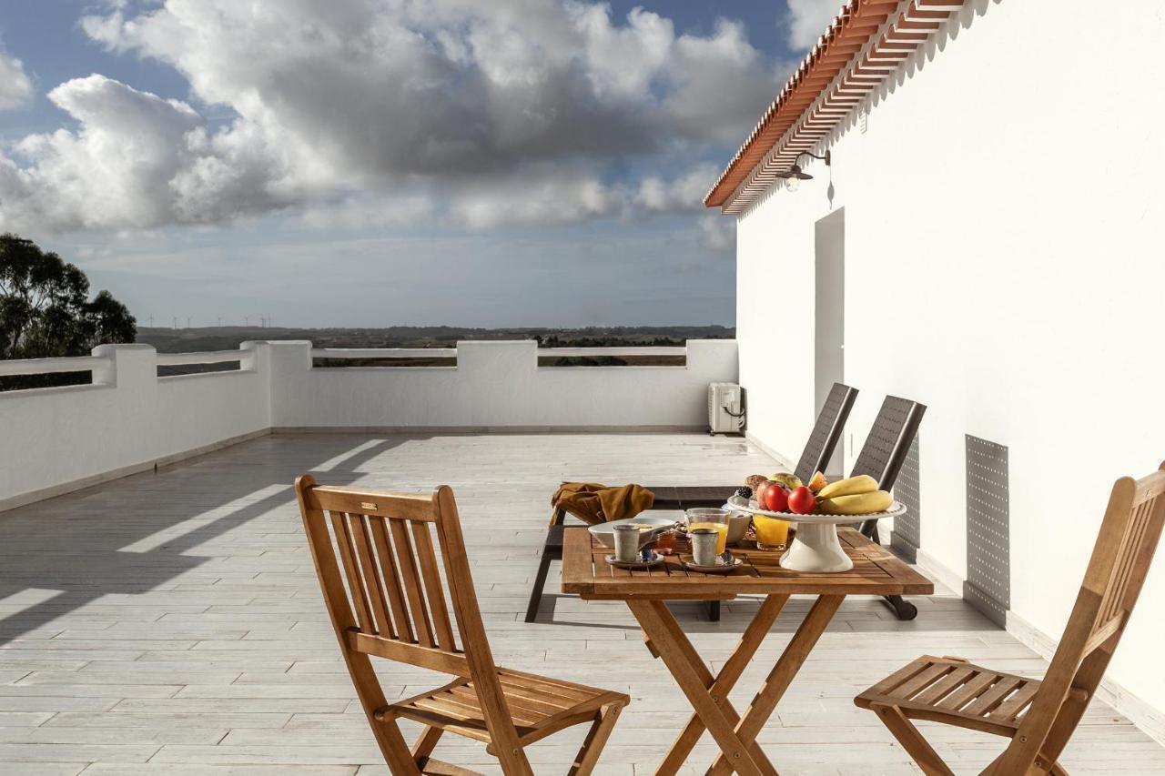 Pe No Campo Suites And Villa Carvalhal  Экстерьер фото